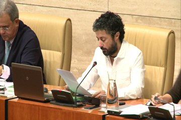 La Asamblea de Extremadura defiende un mundo "libre"