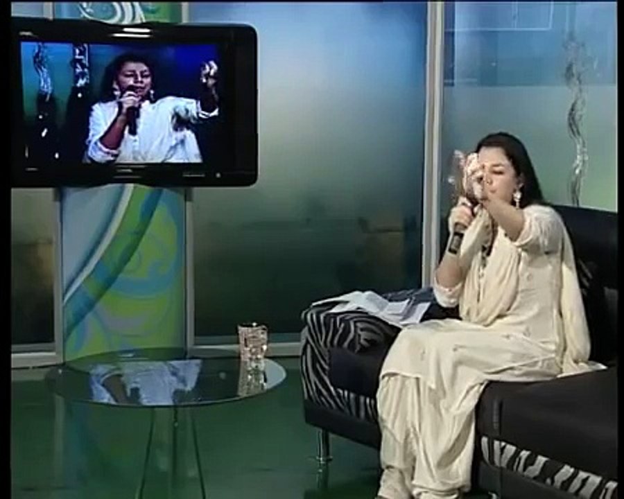 Masooma Anwar, Way mein Chori Chori Teray Naal, what a voice!