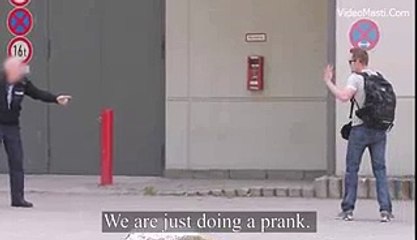 Boy Ne Police Ki Hat Churali And Police Back Fires - Funny Prank