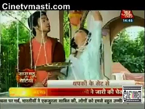 Bihaan kar raha hai thapki ki madad jis se Thapki boli hum aapke hai Kaun - 19th November 2015 - Thapki Pyaar Ki