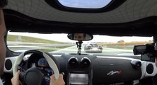 Course entre deux bolides sur une autoroute allemande à 360 km/h