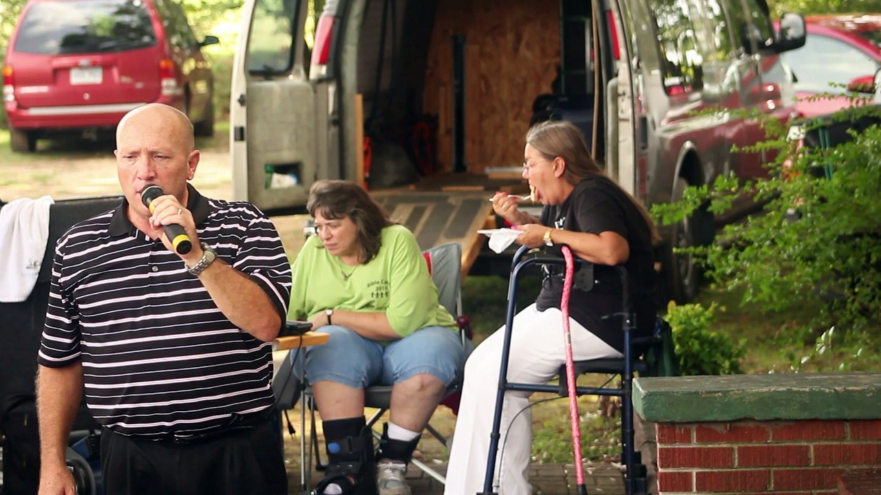 Danny McCorkle sings 'Tomorrow Never Comes' Wiseguys Elvis Week 2015