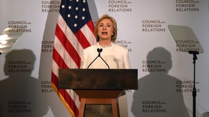 Video herunterladen: Hillary Clinton's foreign policy speech in less than 3 minutes