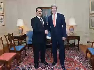 Gen Raheel takes up regional security with Kerry, highlights Kashmir issue