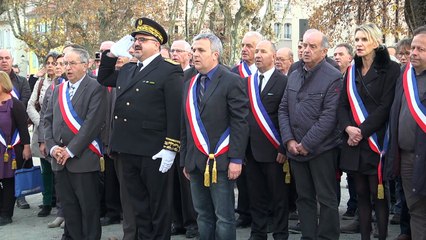 D!CI TV : Les maires entonnent la Marseillaise à Gap et respectent une minute de silence