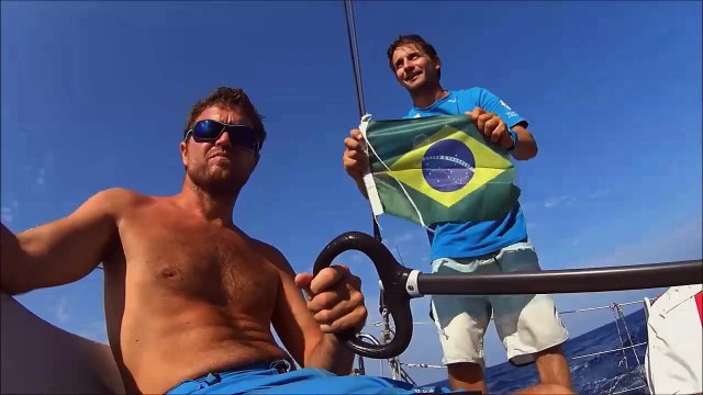 Jour 25 : Solidaires En Peloton ARSEP (Th. Vauchel-Camus - V. Erussard) - Transat Jacques Vabre 2015