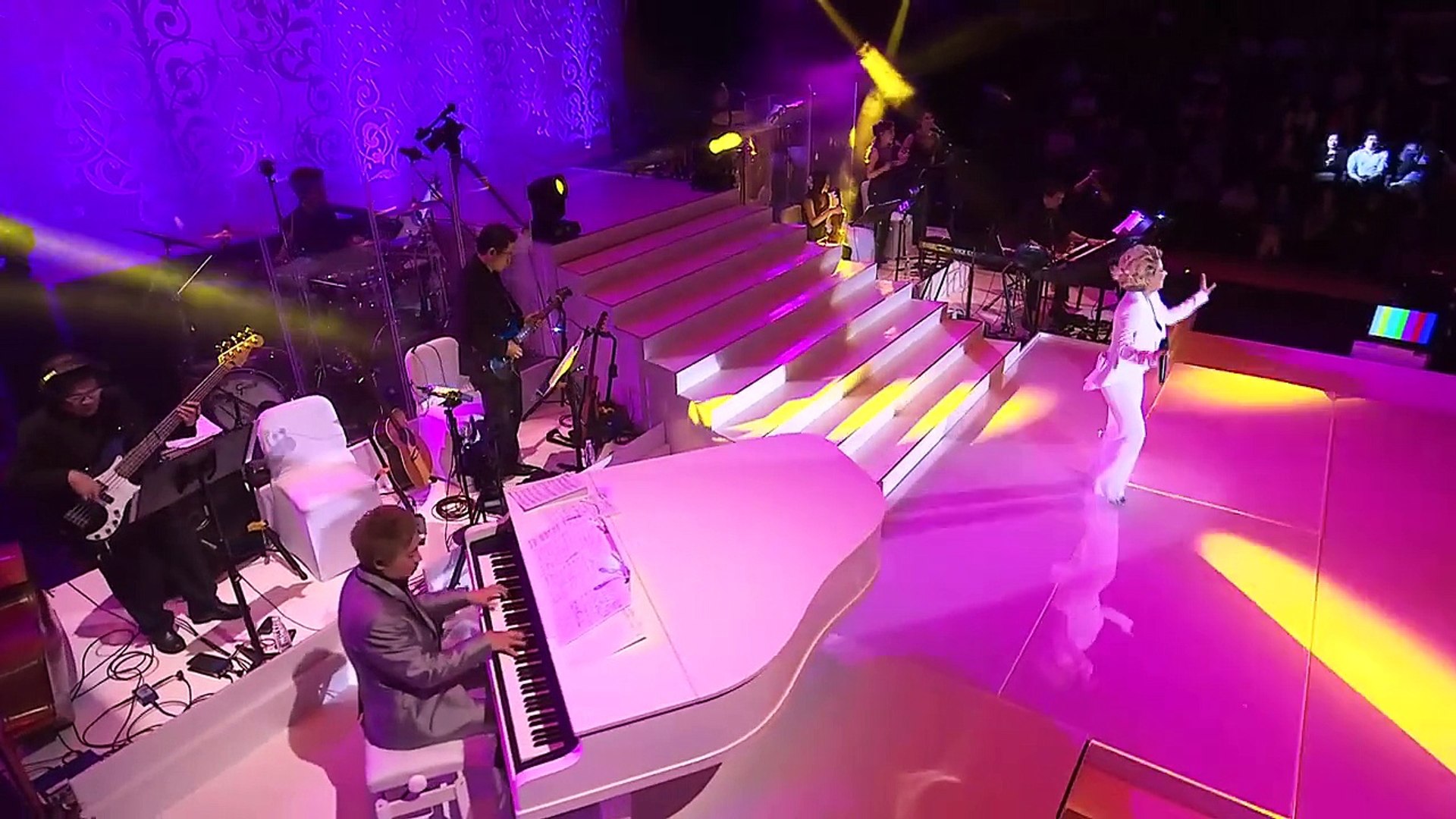 ⁣甄妮音乐会 - 2/2