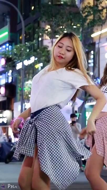 [직캠_Fancam] 150618 댄스팀 스칼렛(Scarlet) (지윤) 댄스공연 포미닛-미쳐 @ 신촌 길거리공연