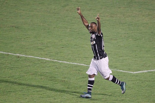 É hexa! Corinthians arranca empate com Vasco e é campeão Brasileiro de 2015