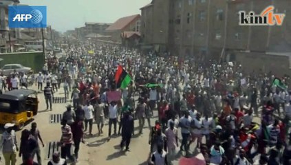 下载视频: Thousands protest in Nigeria for detained activist