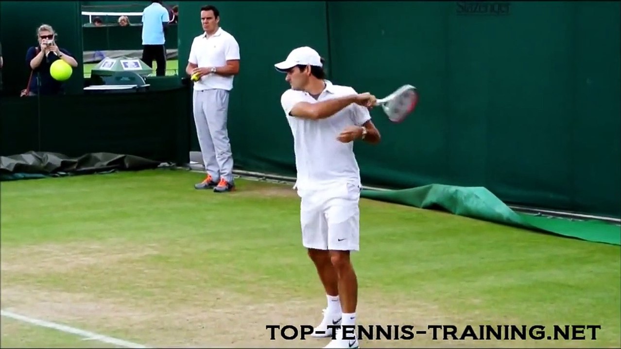 Roger Federer Hitting