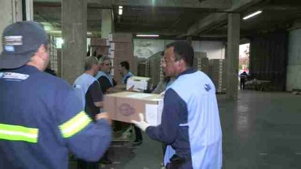 Inicia el reparto de las urnas electorales en Argentina