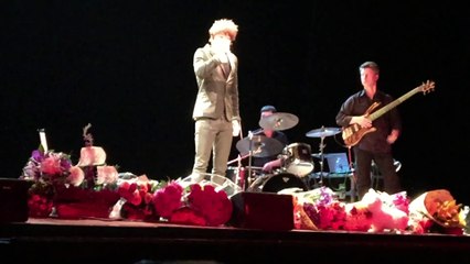 «Любовь настала» А.Бон (С.-Петербург, 30.04.2015) (Lucky Cola)