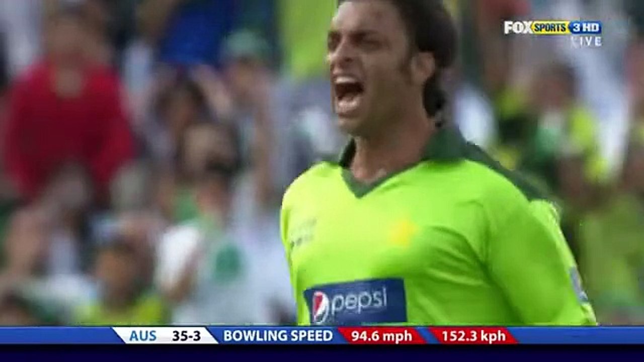Shoaib Akhtar Running Wild on David Hussey