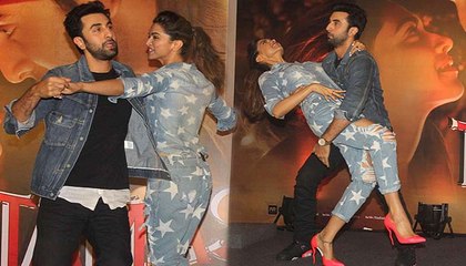 Bollywood RockStar Ranbir Kapoor & Babe Deepika Padukone Makes Fun On Launch Chemistry Meter Of Bollywood Movie Tamasha