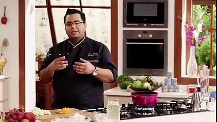 Chicken Broth With Poached Egg