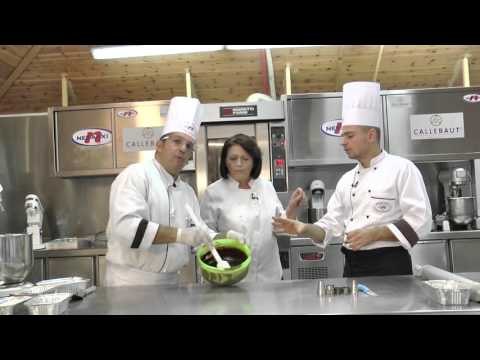 Report - TV, Rreze Dielli, Te gatuajme me zonjen Tefta Embelsira Pj.1