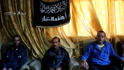 جيش الفتح⁄أجناد الشام׃تأمين انشقاق ثلاث جنود من حاجز المشاريع بالقرب من لزيارة في سهل الغاب