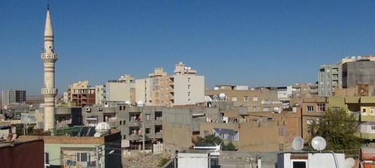 Nusaybin'de silah ve patlama sesleri