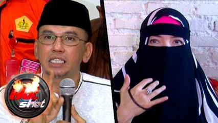 Ustadz Aswan Patahkan Ucapan Risma - Hot Shot 20 November 2015