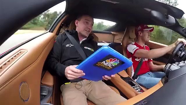 Entrevistar o piloto Vettel enquanto conduz, poderá não ser boa ideia.