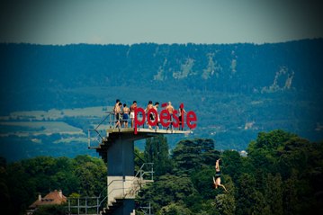 Ces vers, je dédie...