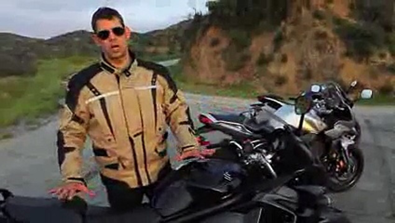 2011 Gentlemans Sportbike Shootout - Kawasaki Ninja 1000 vs. Suzuki GSX1250FA vs. Yamaha FZ1