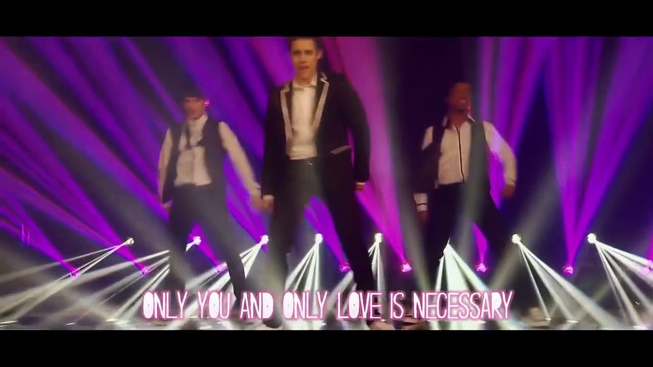 Violetta 3 English: Love is in the air (Music Video) with lyrics