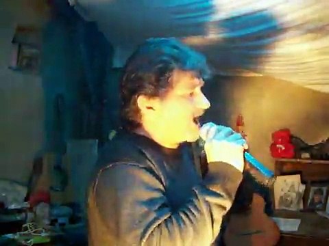 Thierry Chante Guitar Hero Johnny Hallyday Version 1 de ce vendredi 20 de novembre 2015