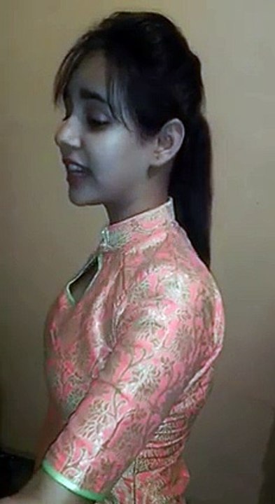 girl singing Sucha soorma