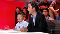 Brandon et son père Angel sur le plateau du Petit Journal - Le Petit Journal du 20/11/2015 - CANAL 