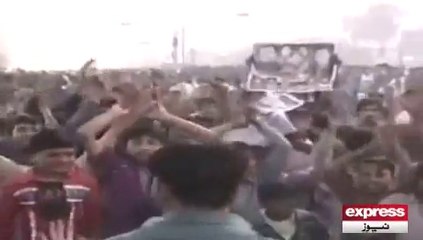 Gujranwala Clash between PTI supporters & Police