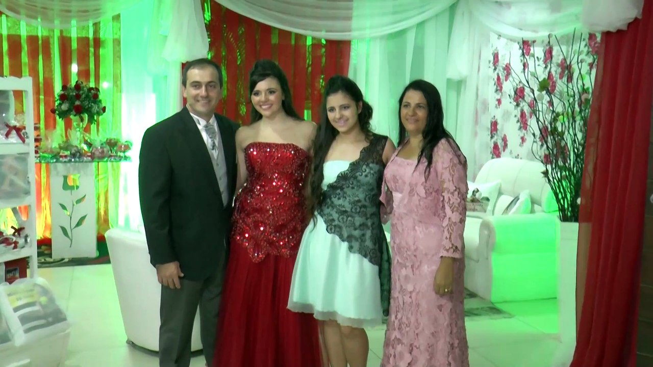 Melhores Momentos 15 anos Maíra