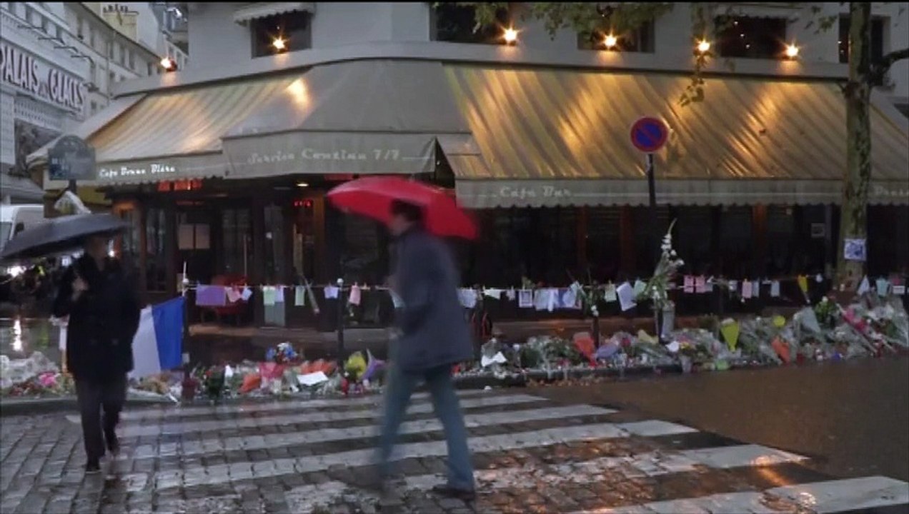 Attentats : "Un corps a pris une balle dans la tête, son téléphone sonne pendant deux heures"