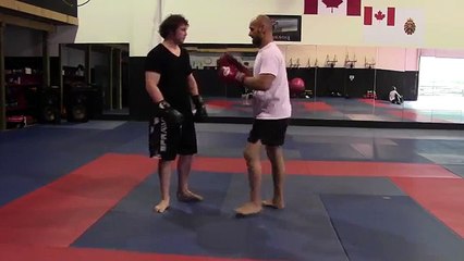 Técnicas de rodillas de Muay Thai