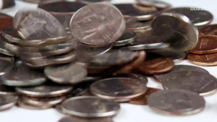 Mayor tries to pay $4000 fine with 28 buckets of coins