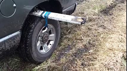 Get your Car out of Mud with this Simple Technique