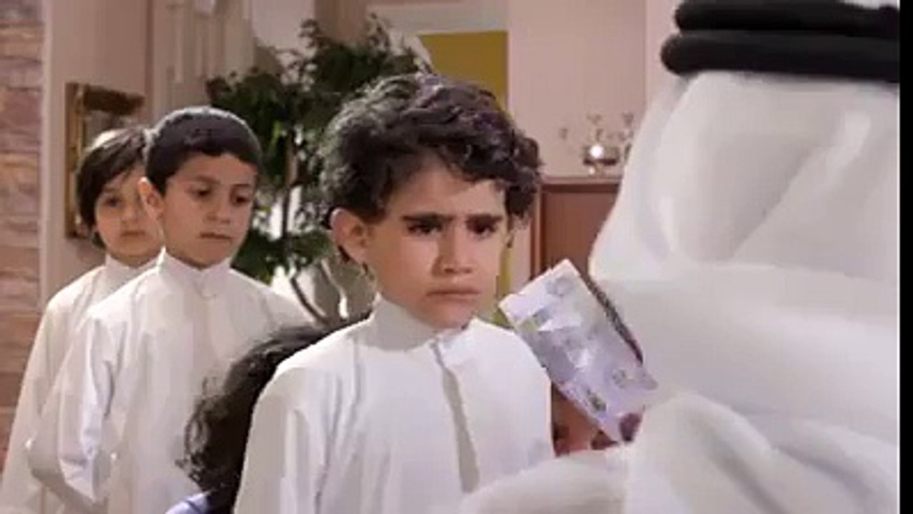 How Arabs Give Edhi (gifts) to Kids after Ramadan