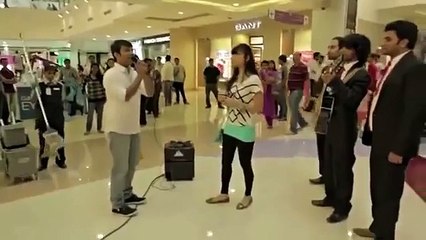 Best Indian Mall Marriage / Wedding Proposal Girl Hit Guy [ Epic Fail ] Dhoka Song Hindi