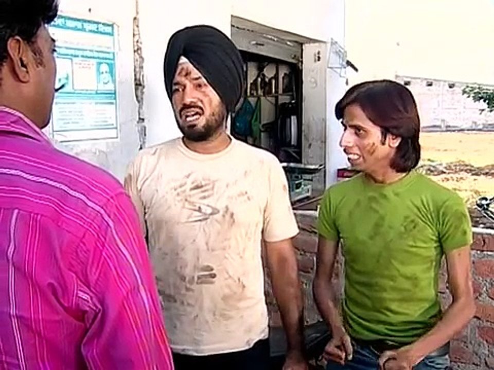 Ghuggis-Garage-Part-2---Ghuggi-Yaar-Gupp-Na-Maar---Punjabi-Comedy-Scene