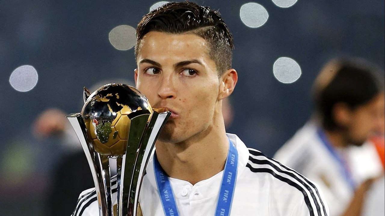 Cristiano Ronaldo - Top 10 Goals & Skills
