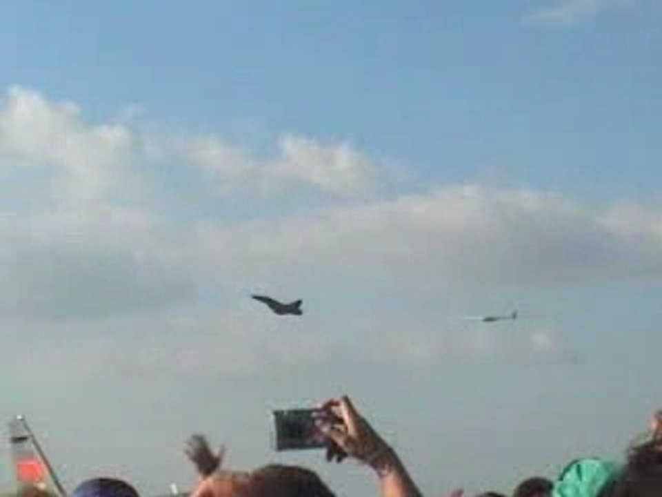 Mirage 2000 Vs Planeur