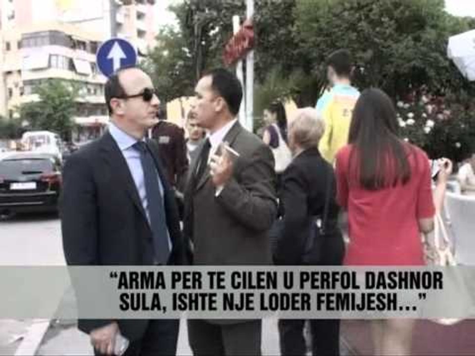 Ne stadium një pistolete lodër - Vizion Plus - News - Lajme