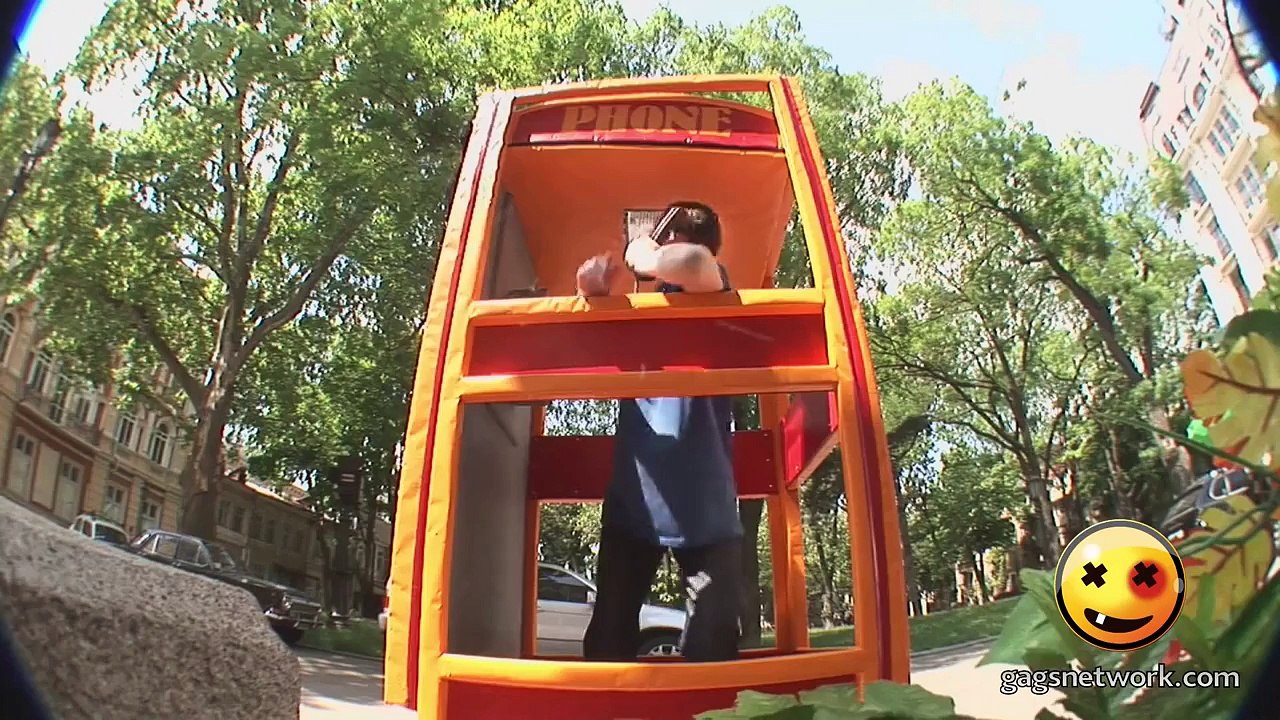 Claustrophobic Phonebooth!