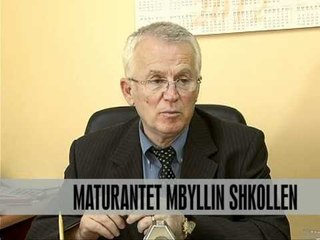 Maturantet mbyllin shkollën - Vizion Plus - News - Lajme