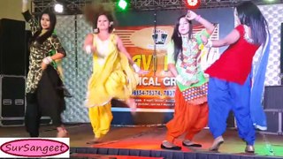 Beautiful Stage Dancing Girls Mujra || Desi Larkian