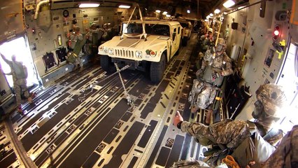 Airfield Jump Arctic Thunder 2014