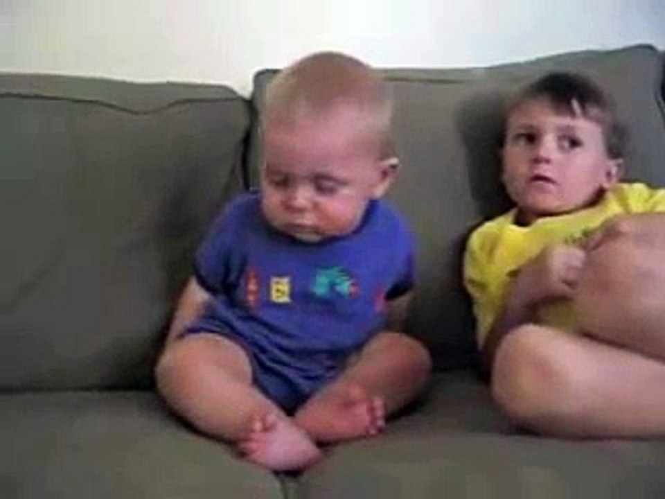 Super Funny Video: Baby sleepy