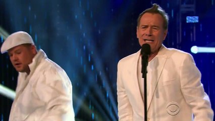 Bryan Cranston est aussi chanteur dans un Boys band - The Late late show