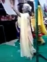 funny dancing old lady on punjabi song